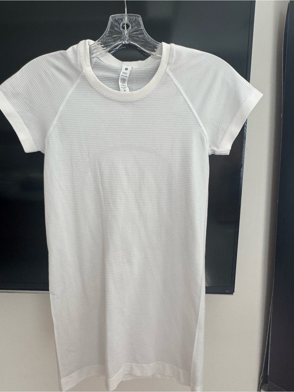 lululemon athletica White Short Sleeve Ribbed Tee